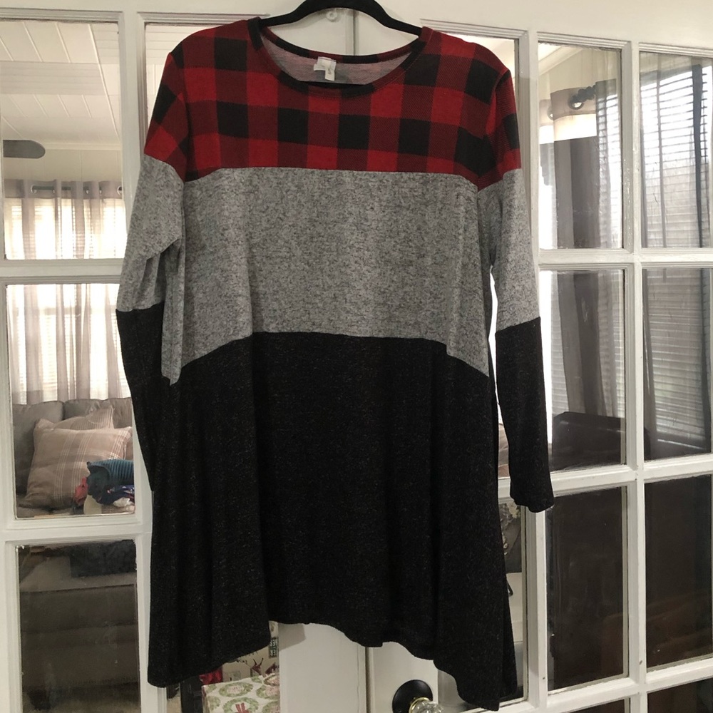 3X Long Sleeved Tunic with Buffalo Plaid Top